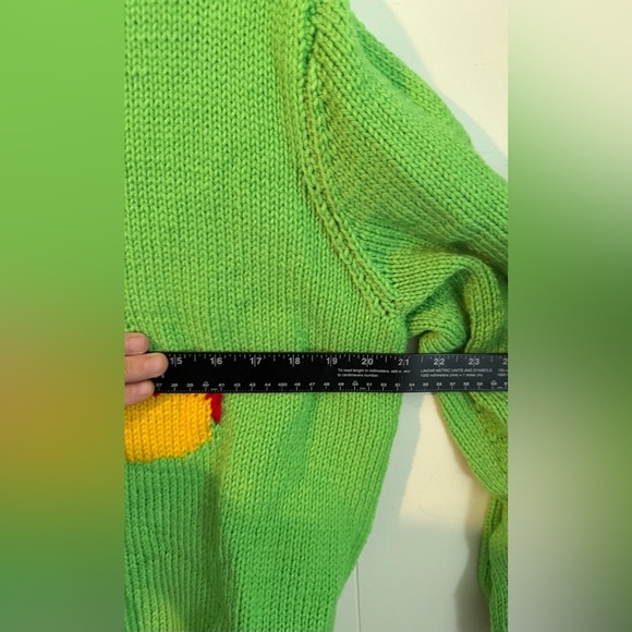 Hand Knitted Winnie the Pooh Sweater, Size L - Picture 4 of 5